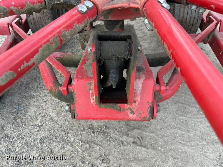 image for item DQ7910 2013 H&S RR420 hay rake
