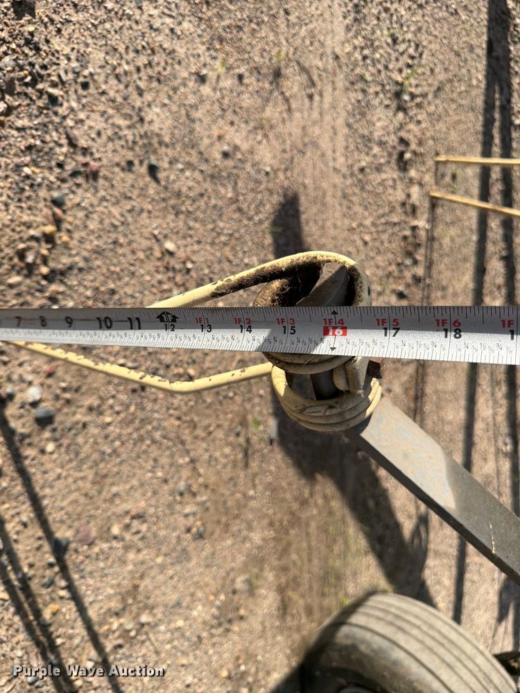image for item DQ7912 Ranch Rite hay tedder
