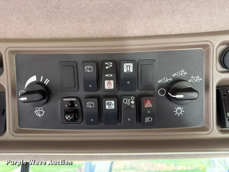 image for item DQ7934 2017 Case IH Steiger 370 HD 4WD tractor