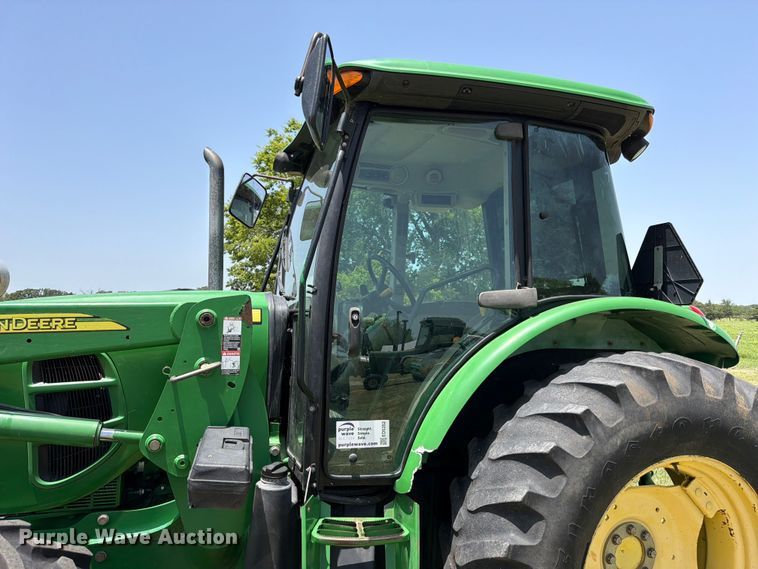 image for item ED5352 2010 John Deere 6100D MFWD tractor