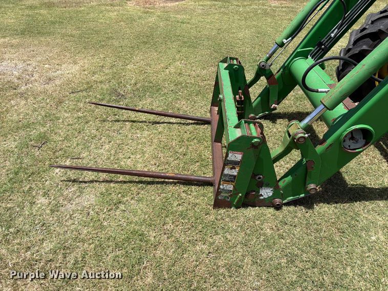 image for item ED5352 2010 John Deere 6100D MFWD tractor