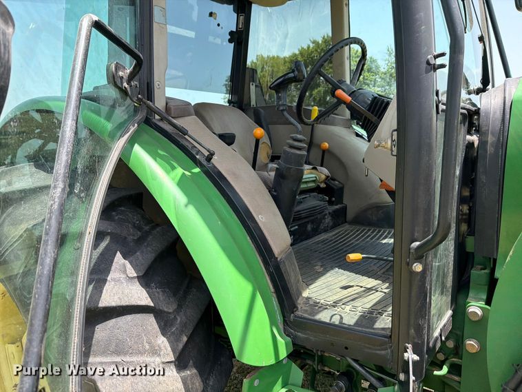 image for item ED5352 2010 John Deere 6100D MFWD tractor