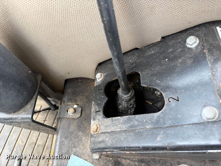 image for item ED5352 2010 John Deere 6100D MFWD tractor