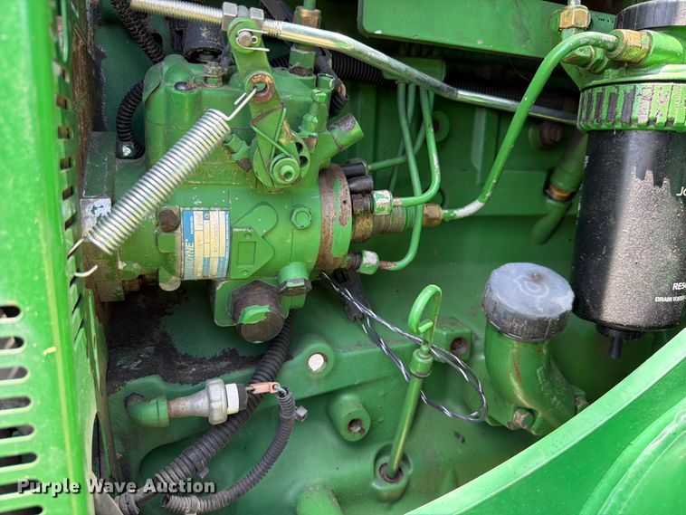 image for item ED5352 2010 John Deere 6100D MFWD tractor