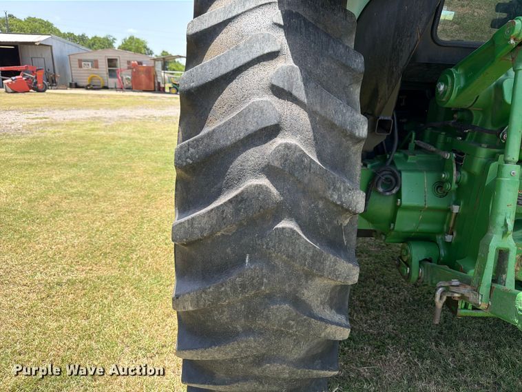 image for item ED5352 2010 John Deere 6100D MFWD tractor