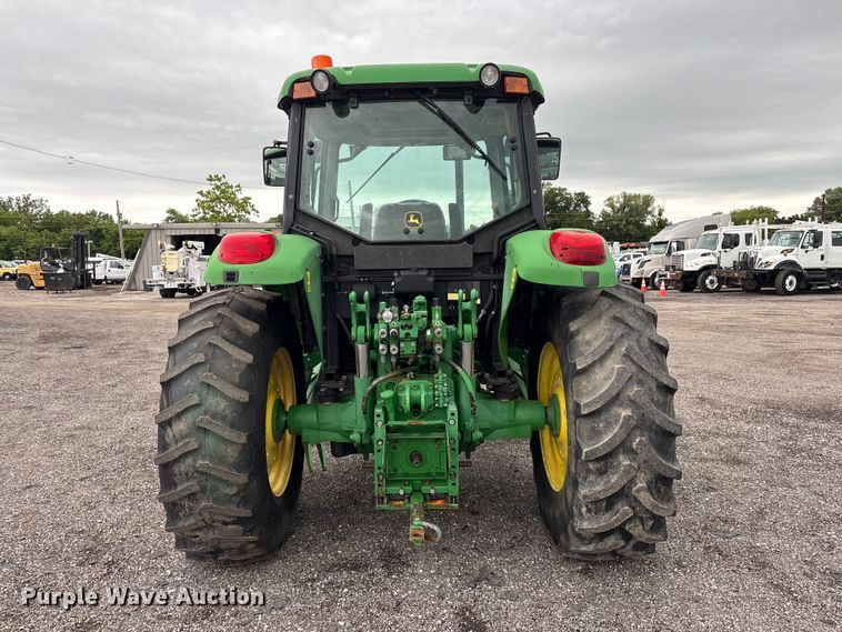image for item EG9216 2005 John Deere 6415 MFWD tractor