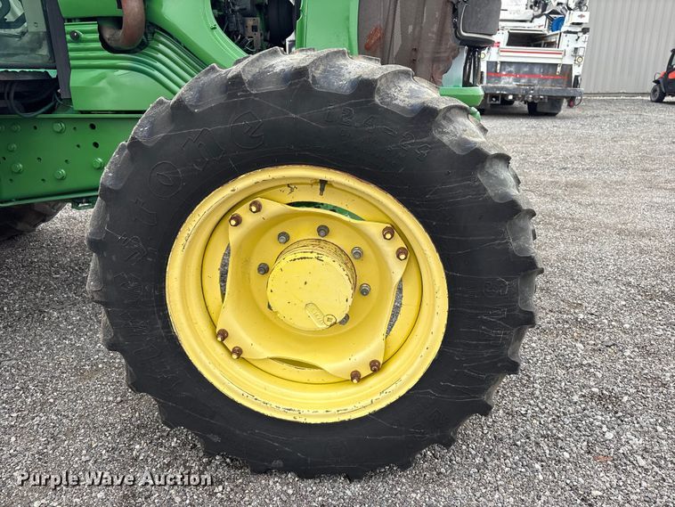 image for item EG9216 2005 John Deere 6415 MFWD tractor