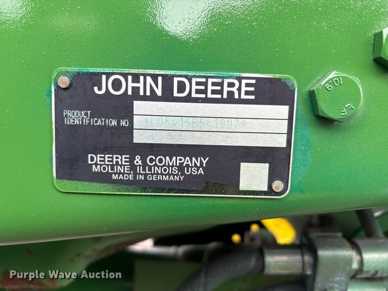 image for item EG9216 2005 John Deere 6415 MFWD tractor