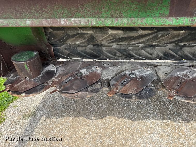 image for item EN0327 John Deere 920 Moco disc mower