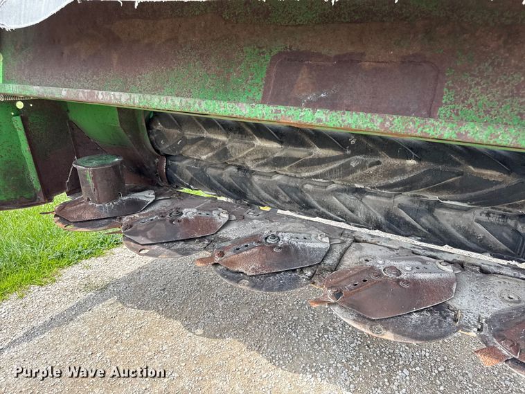 image for item EN0327 John Deere 920 Moco disc mower