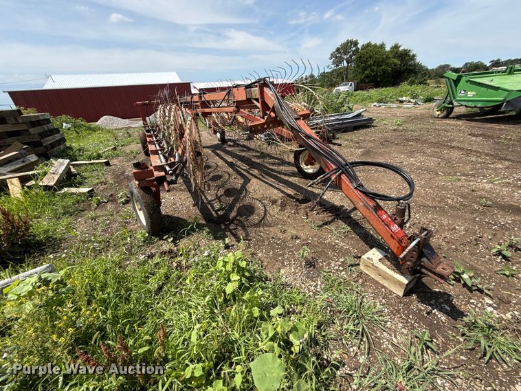 image for item EN0328 H&S bi fold rake hay rake