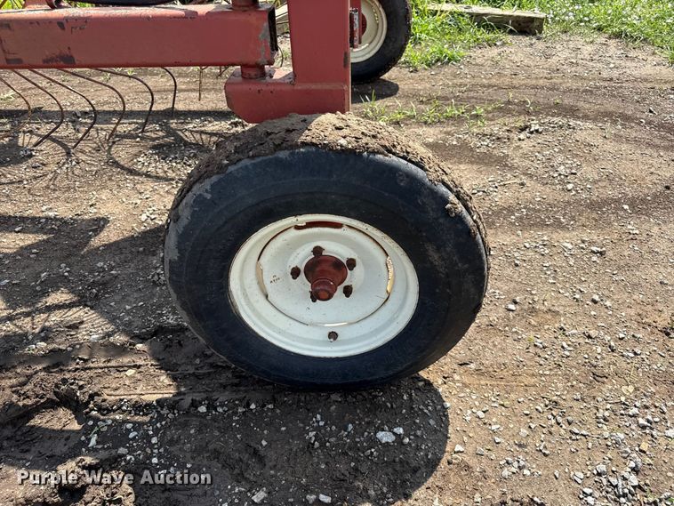 image for item EN0328 H&S bi fold rake hay rake