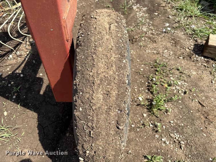 image for item EN0328 H&S bi fold rake hay rake