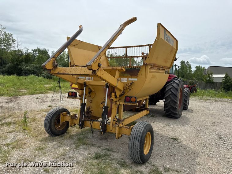 image for item EN0350 2000 Vermeer BP7000 bale processor