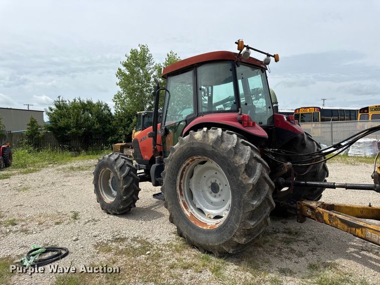 image for item EN0351 2004 Case IH JX95 MFWD tractor