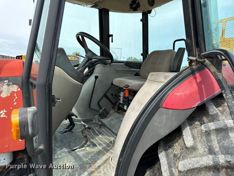 image for item EN0351 2004 Case IH JX95 MFWD tractor