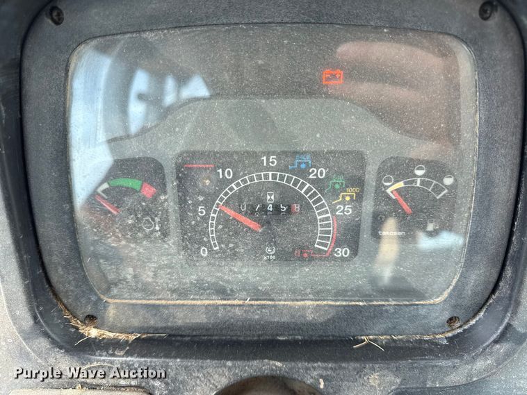 image for item EN0351 2004 Case IH JX95 MFWD tractor