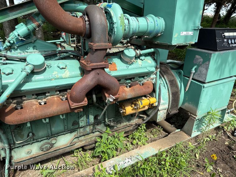 image for item EN0358 Detroit Diesel 16V71 generator