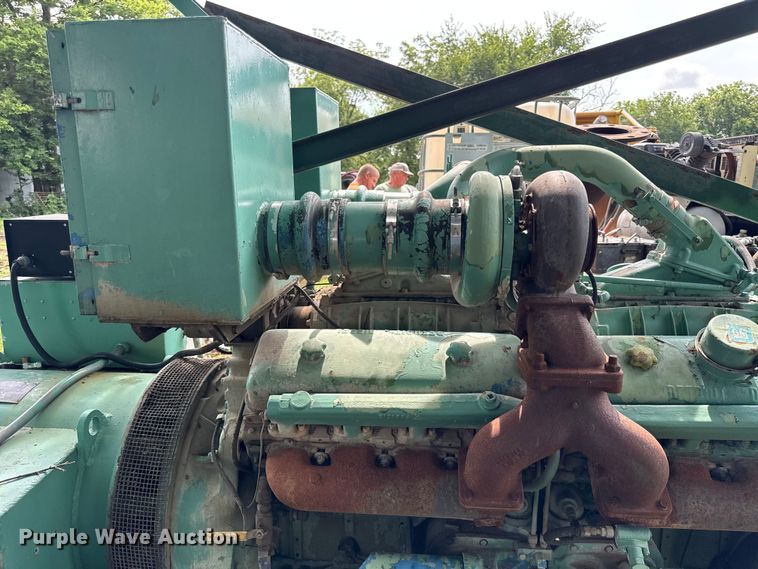 image for item EN0358 Detroit Diesel 16V71 generator