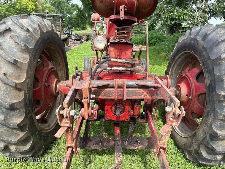 image for item EN0359 1957 Farmall 450 tractor