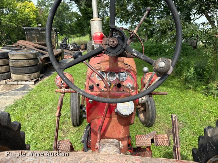 image for item EN0359 1957 Farmall 450 tractor