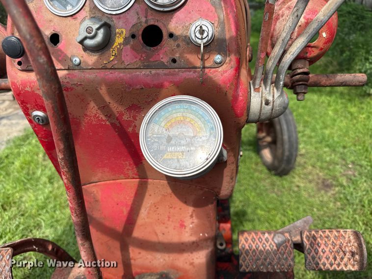 image for item EN0359 1957 Farmall 450 tractor