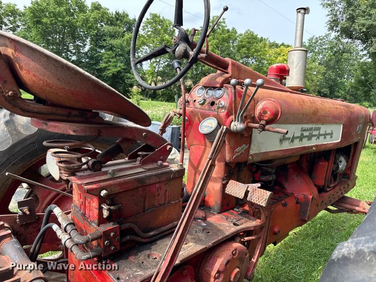 image for item EN0359 1957 Farmall 450 tractor