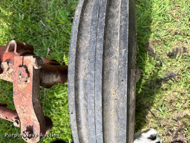 image for item EN0359 1957 Farmall 450 tractor