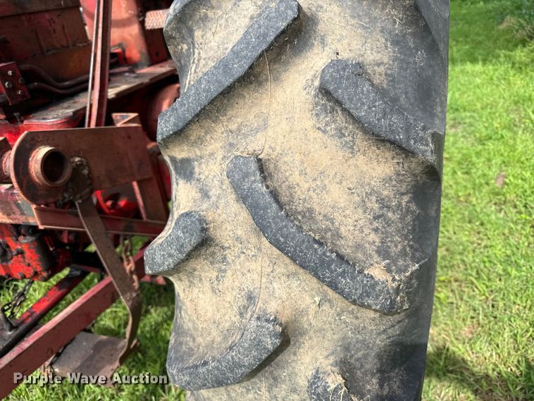 image for item EN0359 1957 Farmall 450 tractor