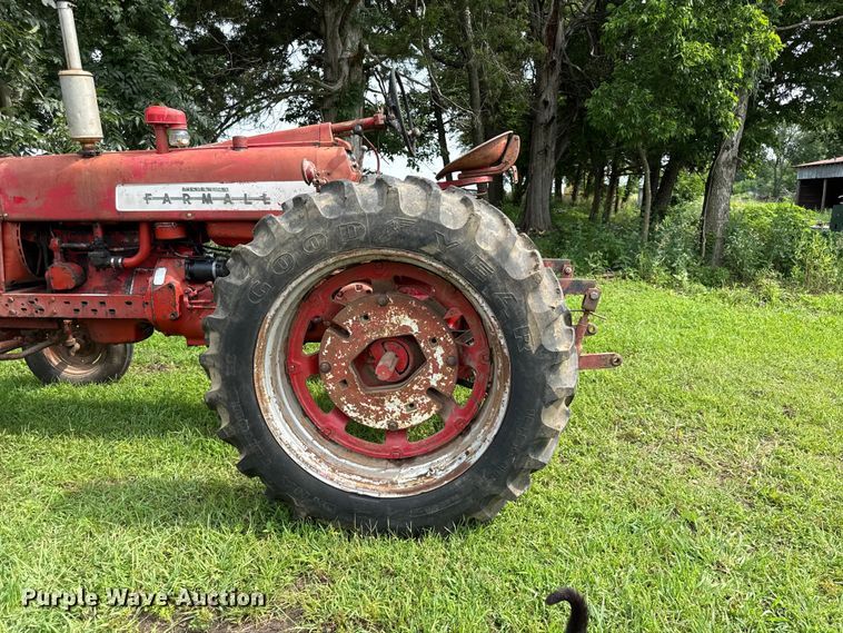image for item EN0359 1957 Farmall 450 tractor