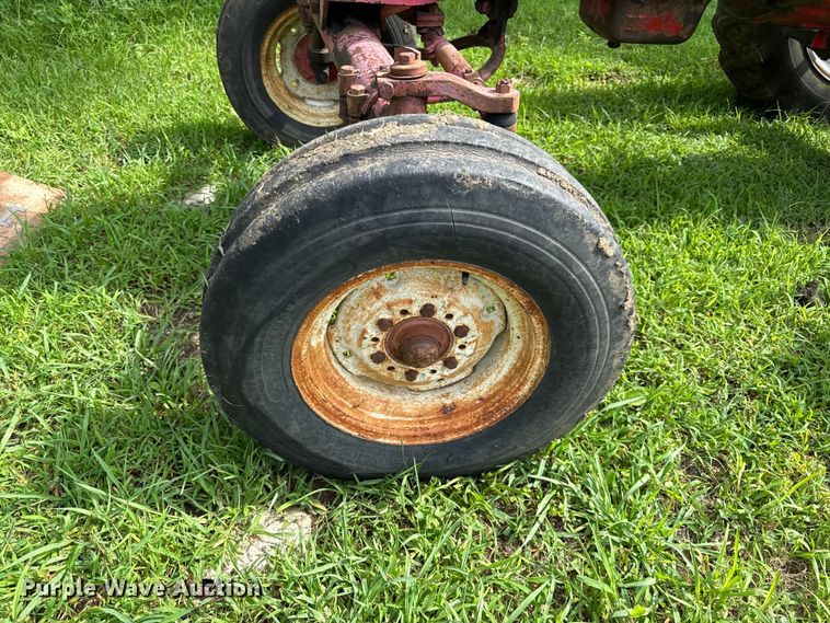 image for item EN0360 1957 Farmall 350 tractor
