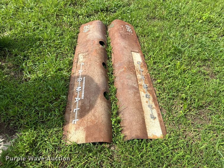 image for item EN0360 1957 Farmall 350 tractor