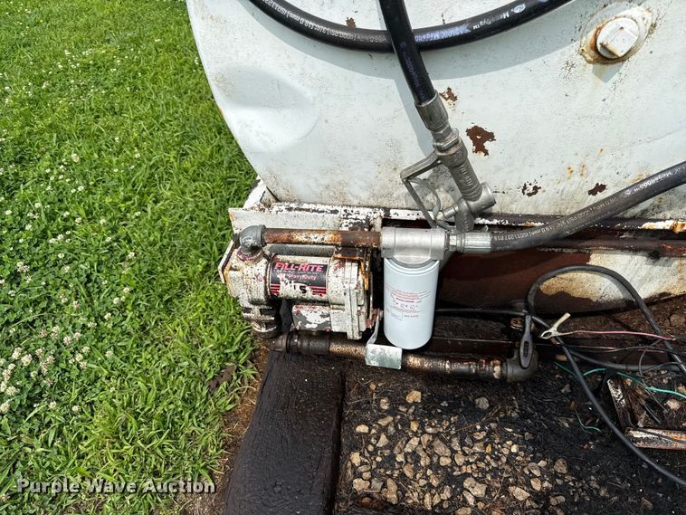image for item EN0370 (2) fuel tanks