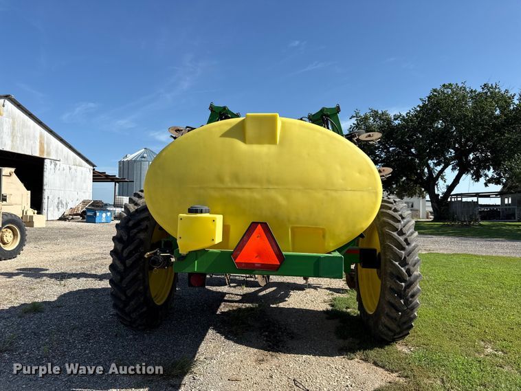 image for item EN0379 Fast 8100 liquid fertilizer applicator