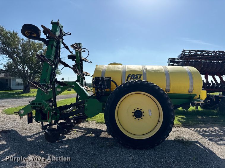 image for item EN0379 Fast 8100 liquid fertilizer applicator