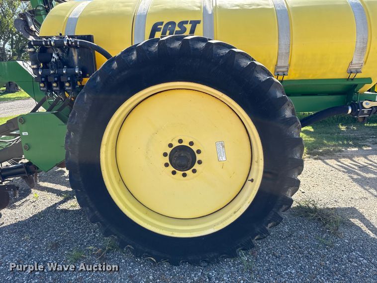 image for item EN0379 Fast 8100 liquid fertilizer applicator