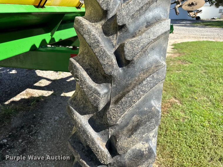 image for item EN0379 Fast 8100 liquid fertilizer applicator