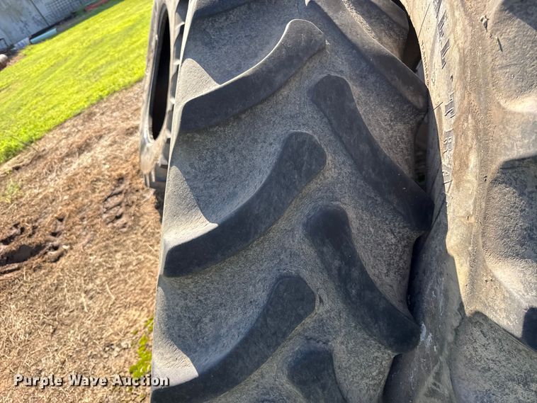 image for item EN0381 (4) Firestone 420/85R34 tires
