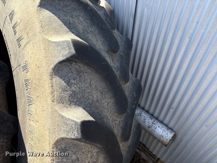 image for item EN0381 (4) Firestone 420/85R34 tires