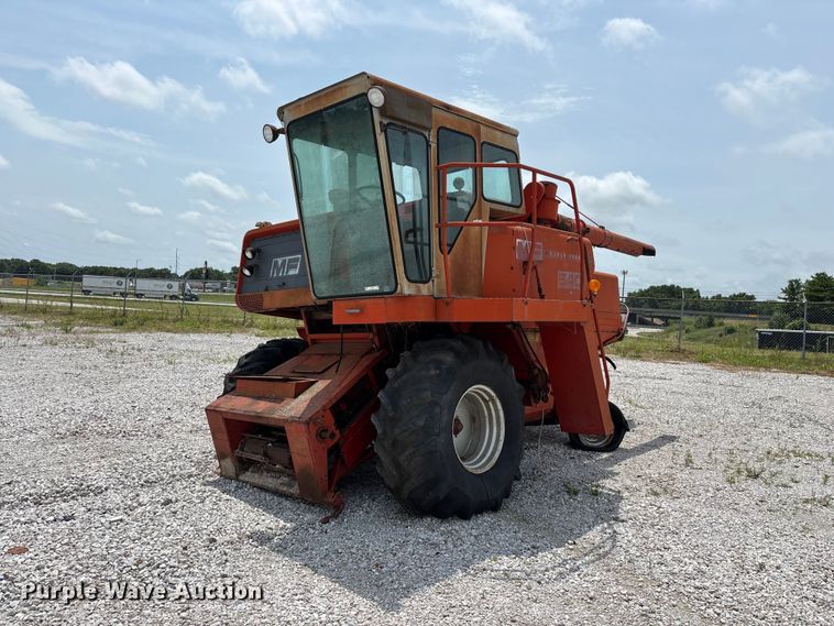 image for item EO4354 Massey Ferguson 540 combine