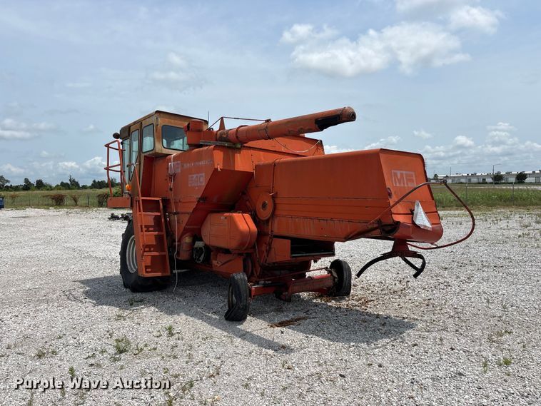 image for item EO4354 Massey Ferguson 540 combine