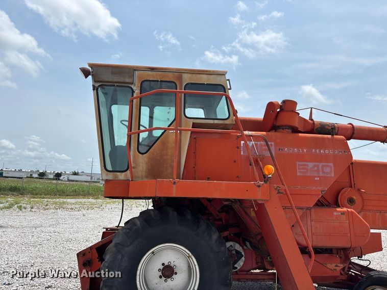 image for item EO4354 Massey Ferguson 540 combine