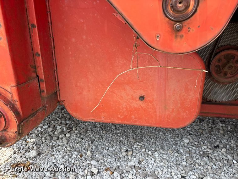 image for item EO4354 Massey Ferguson 540 combine