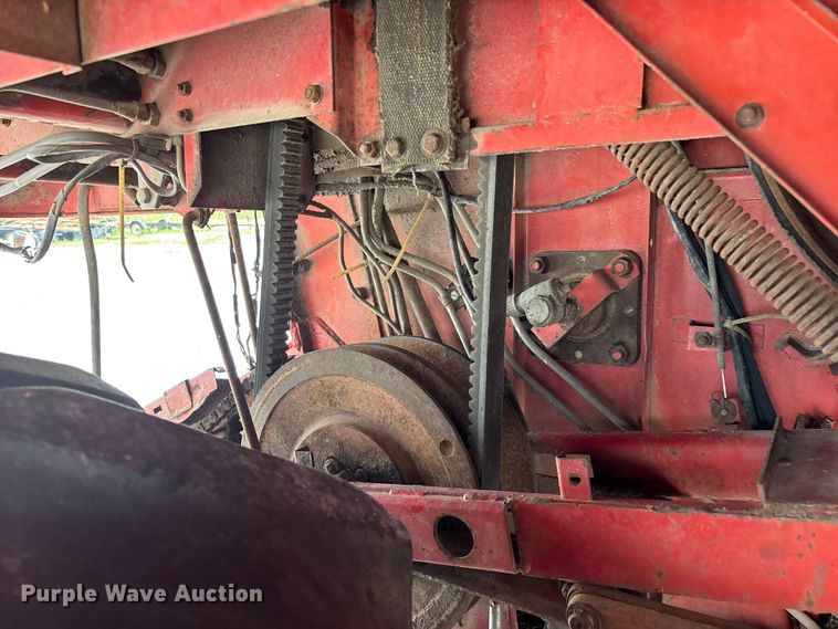 image for item EO4354 Massey Ferguson 540 combine