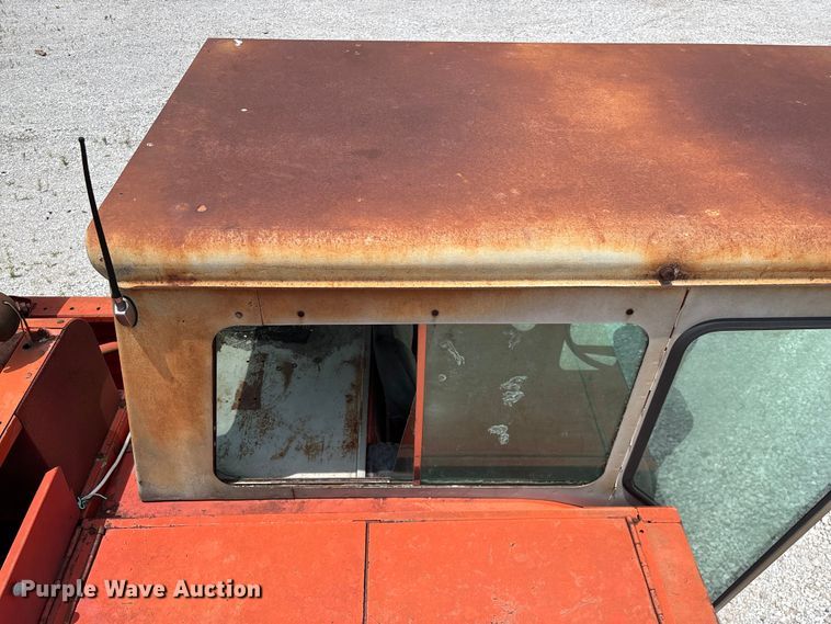 image for item EO4354 Massey Ferguson 540 combine