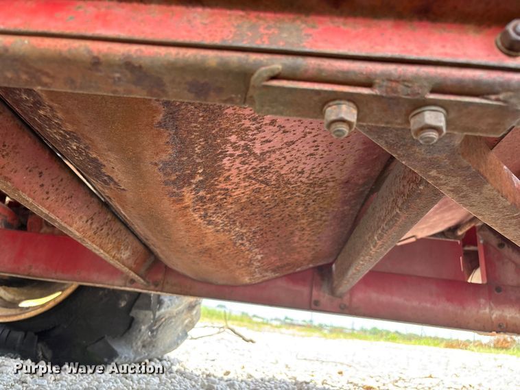image for item EO4354 Massey Ferguson 540 combine