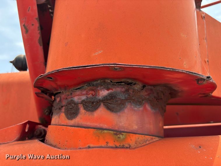 image for item EO4354 Massey Ferguson 540 combine