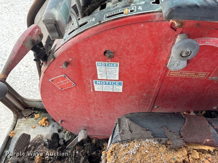 image for item EO4354 Massey Ferguson 540 combine