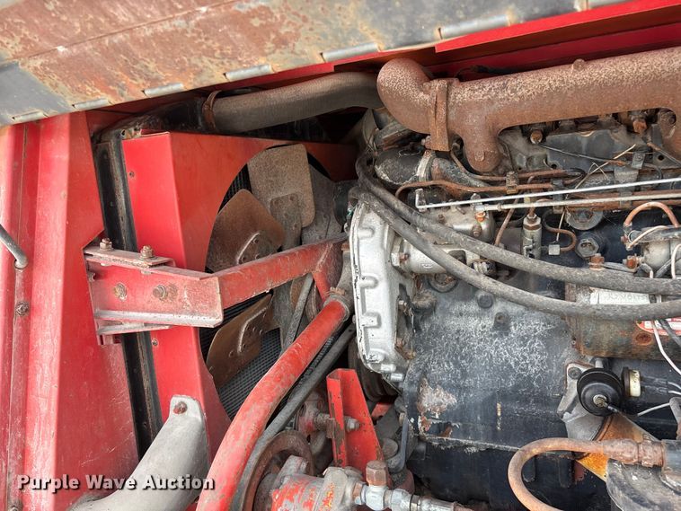 image for item EO4354 Massey Ferguson 540 combine