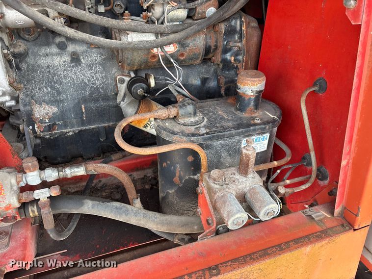 image for item EO4354 Massey Ferguson 540 combine